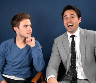 侧耳倾听 相关产品