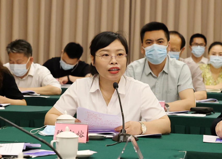 元首偷走了粉兔子 相关产品