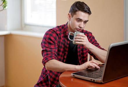 你永远比那些家伙年轻 相关产品