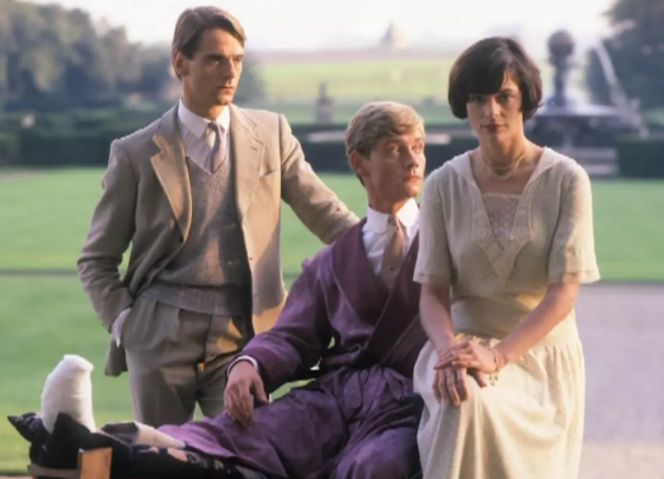 偷心上流 相关产品