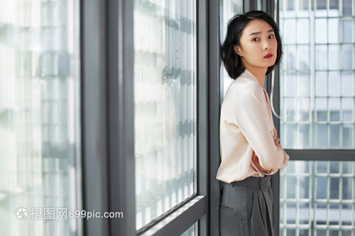 候车室：生命之书 待合室 相关产品