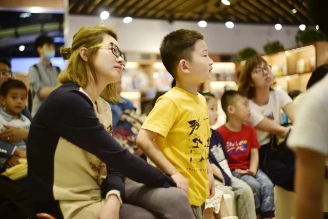 冒牌上帝 相关产品