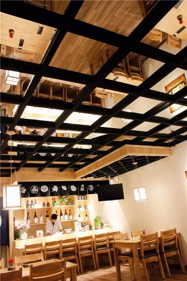 卡门的闹剧 相关产品