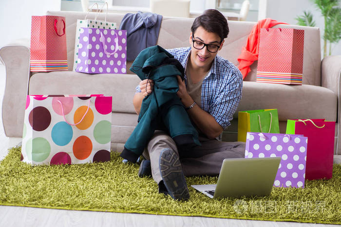 侠胆医心之暗潮汹涌 相关产品