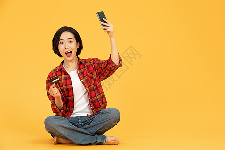 凋零在春天 相关产品