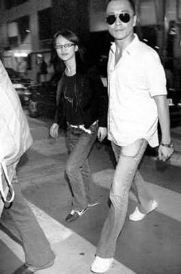 僧侣和枪 相关产品